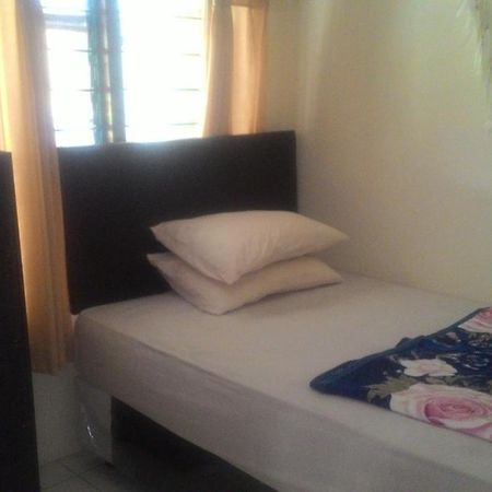 Liang House And Hostel Ubud  Bagian luar foto