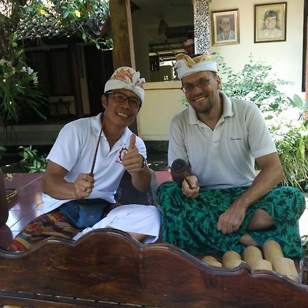 Liang House And Hostel Ubud  Bagian luar foto