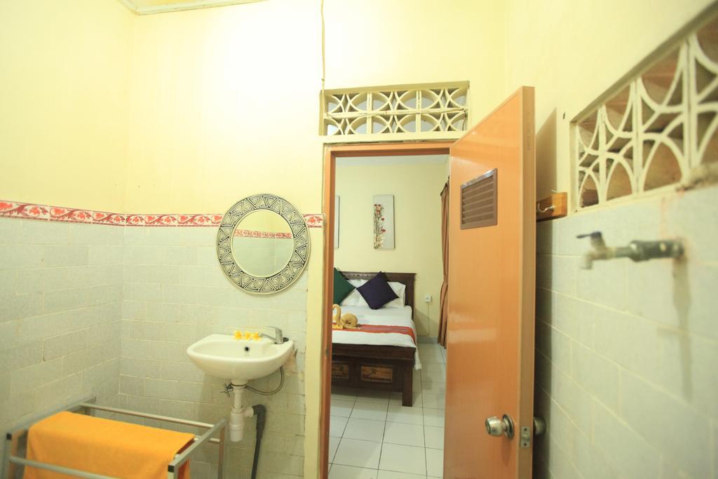 Liang House And Hostel Ubud  Bagian luar foto