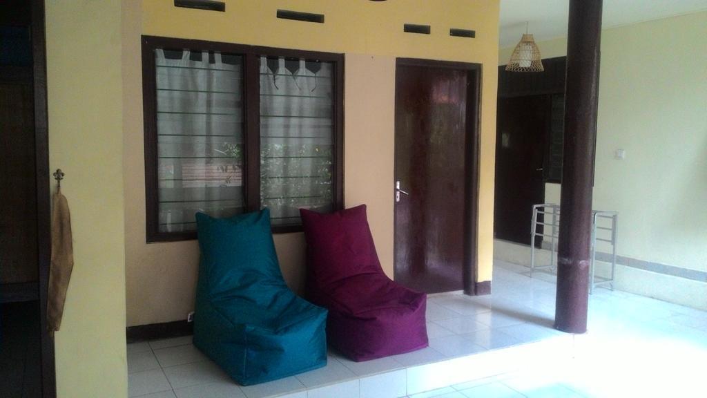 Liang House And Hostel Ubud  Bagian luar foto