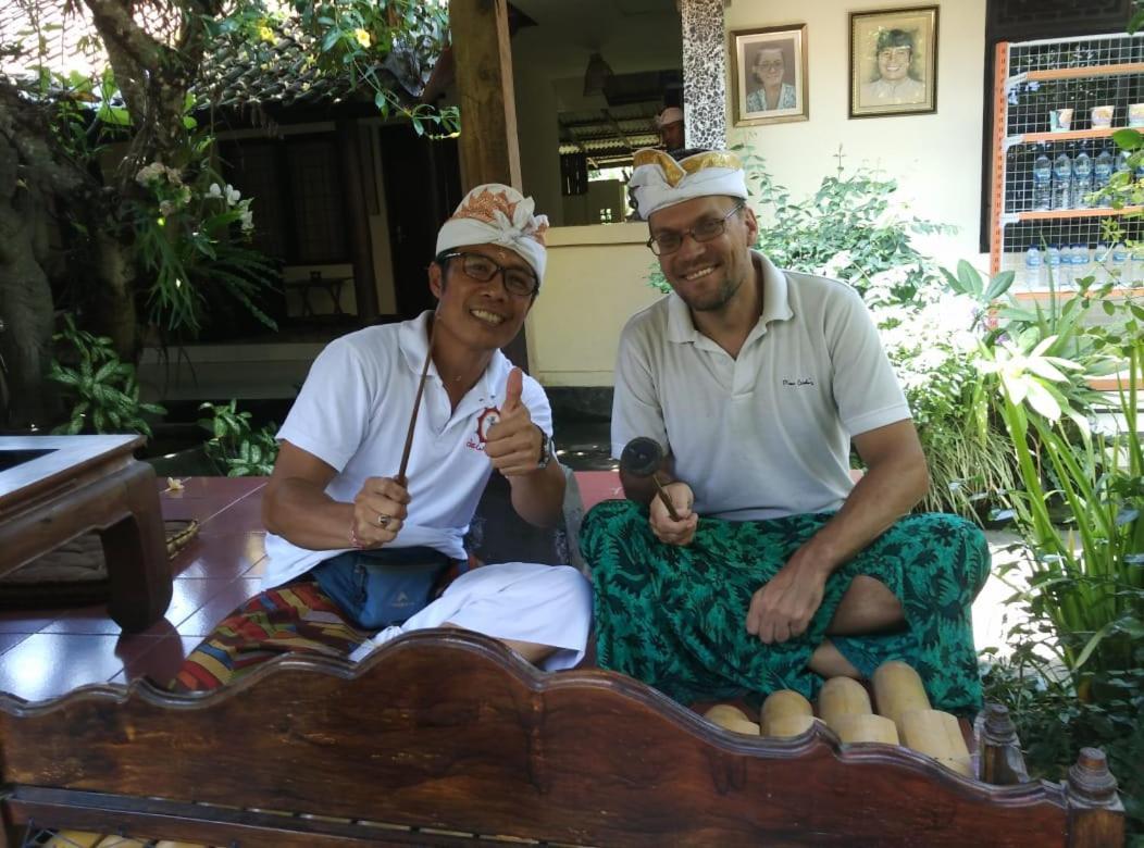 Liang House And Hostel Ubud  Bagian luar foto